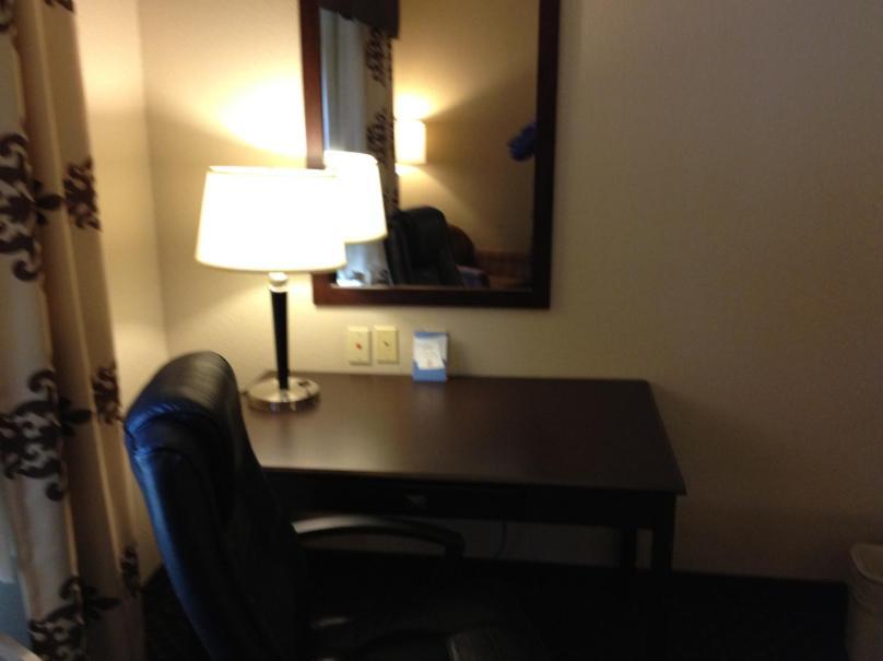 Baymont Inn & Suites By Wyndham San Marcos Room photo